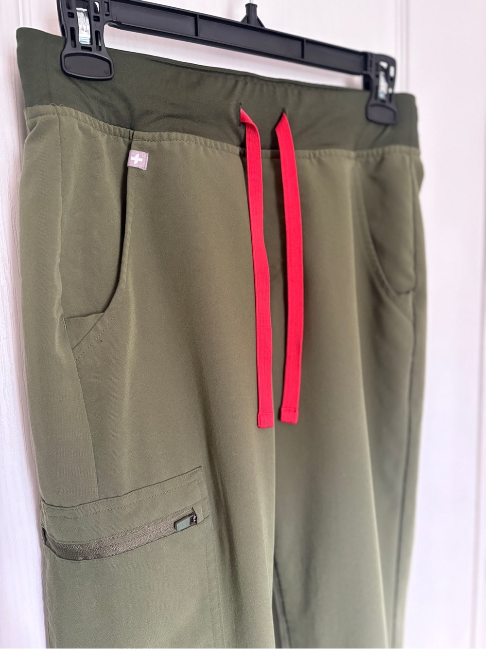 FIGS Limited Edition Women's Moss/Olive Green Zamora Jogger Scrub Pants Size XS - Picture 2 of 7